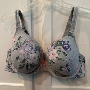 Cacique Size 44B Lightly Lined T Shirt Bra